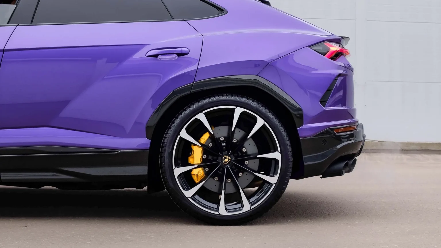 Lamborghini Aventador carbon ceramic brakes CCB image